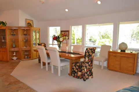 13249 Luna, Redding, CA 96003 photo 6