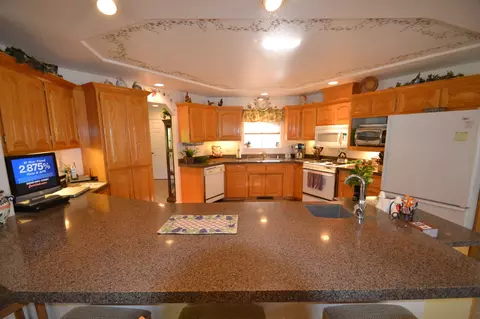 13249 Luna, Redding, CA 96003 photo 11