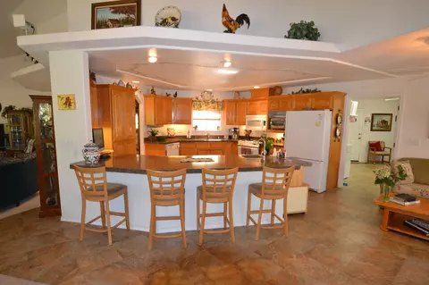 13249 Luna, Redding, CA 96003 photo 9