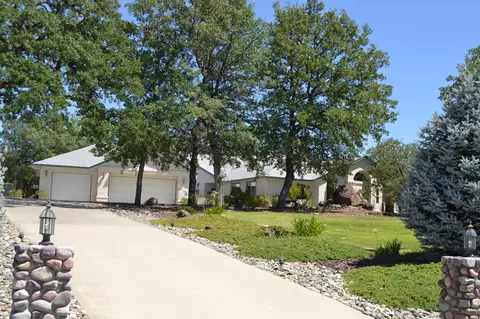 13249 Luna, Redding, CA 96003 photo 1