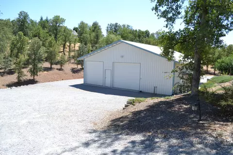 13249 Luna, Redding, CA 96003 photo 5