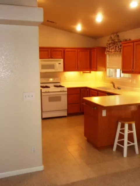 1817 Trumpet, Redding, CA 96003 photo 5