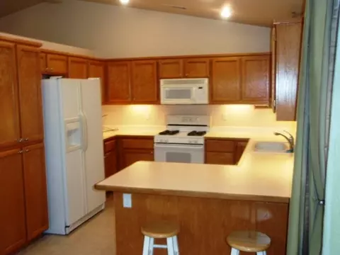 1817 Trumpet, Redding, CA 96003 photo 6