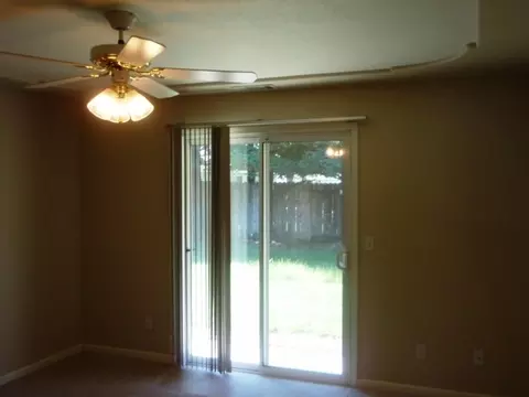 1817 Trumpet, Redding, CA 96003 photo 12