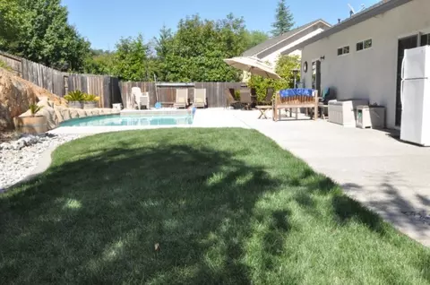 4436 Quinton Dr, Redding, CA 96001 photo 6
