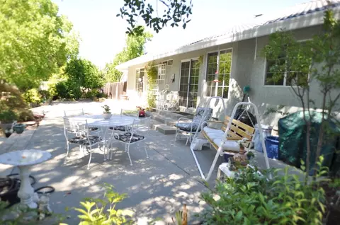 4140 Saratoga Dr, Redding, CA 96002 photo 17
