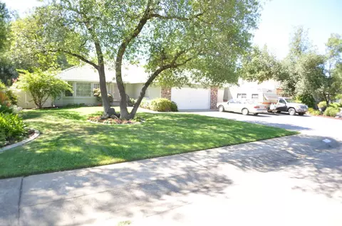 4140 Saratoga Dr, Redding, CA 96002 photo 1