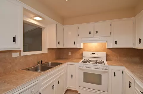 4970 Bonnyview Ave, Redding, CA 96001 photo 5