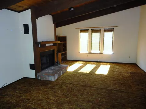 1392 Ridge Dr, Redding, CA 96001 photo 3