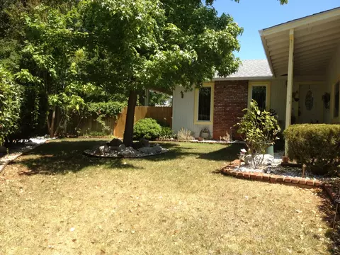 3929 Elin Ct, Redding, CA 96002 photo 2