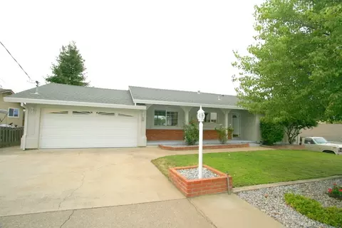 4650 Memory Ln, Redding, CA 96001 photo 4