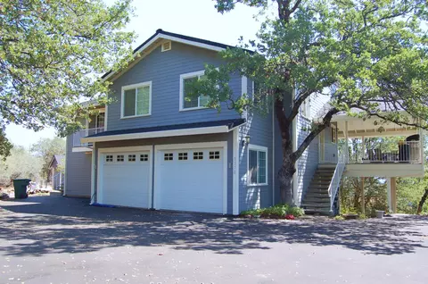 3370 Oakwood Pl, Redding, CA 96001 photo 1