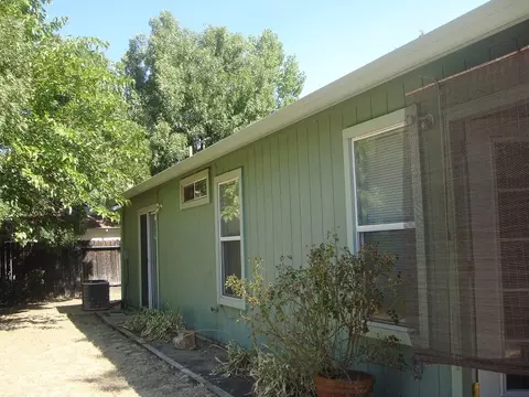 538 Julian St, Redding, CA 96003 photo 8