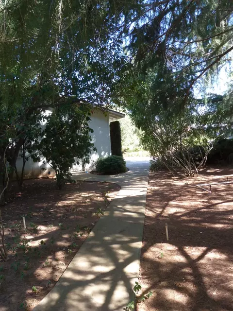 1675 Filaree Dr, Redding, CA 96002 photo 8