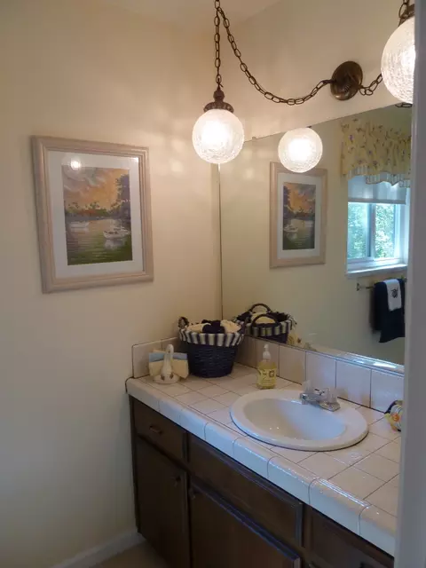 1675 Filaree Dr, Redding, CA 96002 photo 23