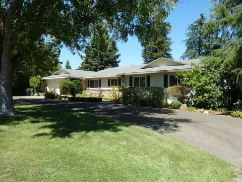 1675 Filaree Dr, Redding, CA 96002 photo 1