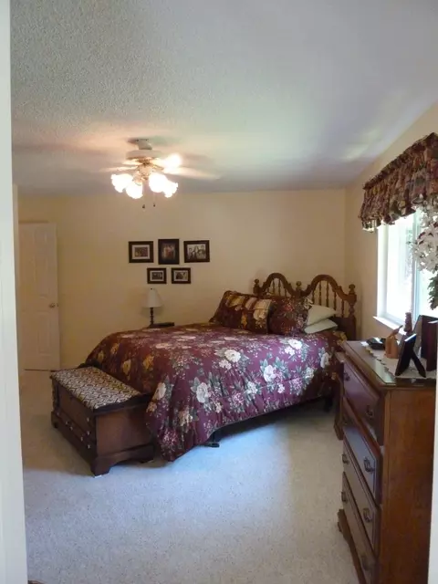 1675 Filaree Dr, Redding, CA 96002 photo 27