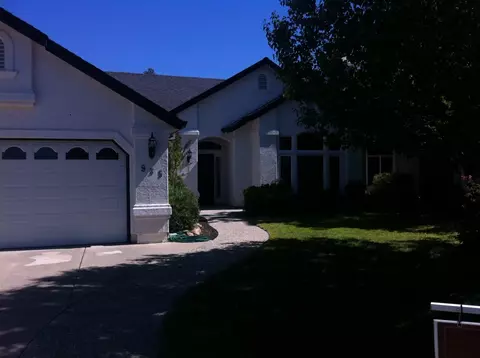 935 Stanford Pl, Redding, CA 96003 photo 1