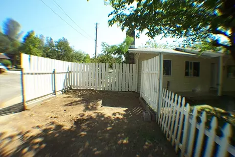 1590 Oakdale, Redding, CA 96002 photo 36