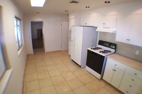 1590 Oakdale, Redding, CA 96002 photo 3