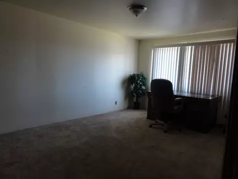 1421 Whistling Dr, Redding, CA 96003 photo 1
