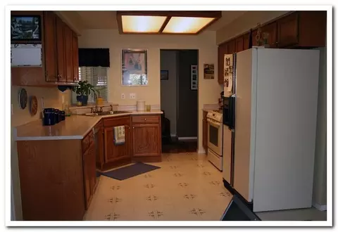 3370 Oak Hvn, Redding, CA 96002 photo 3