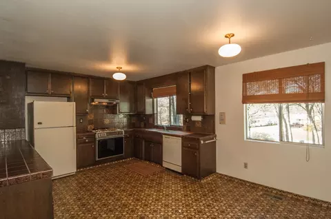 9083 Placer Rd, Redding, CA 96001 photo 6