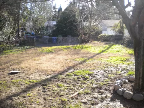 1627 Benton Dr, Redding, CA 96003 photo 13