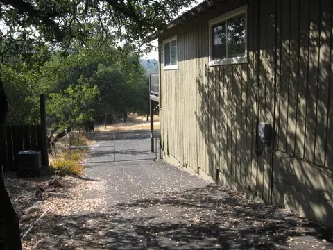 1666 Ridge Dr, Redding, CA 96001 photo 12