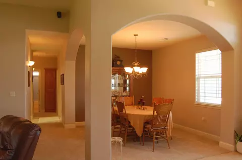 12895 Ivy Ln, Red Bluff, CA 96080 photo 3