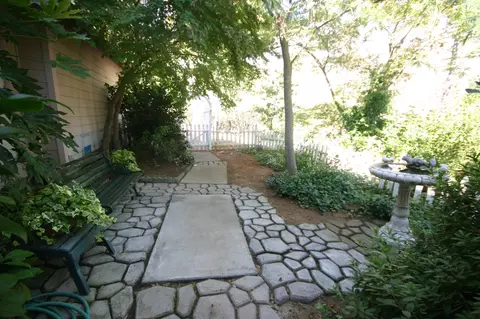 9868 Dodds Ln, Redding, CA 96001 photo 15
