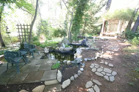 9868 Dodds Ln, Redding, CA 96001 photo 22