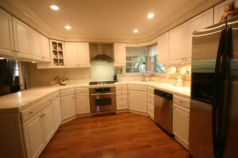 9868 Dodds Ln, Redding, CA 96001 photo 4