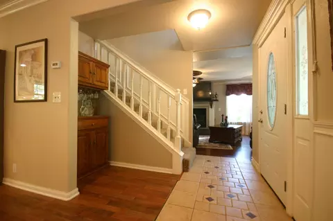 9868 Dodds Ln, Redding, CA 96001 photo 3