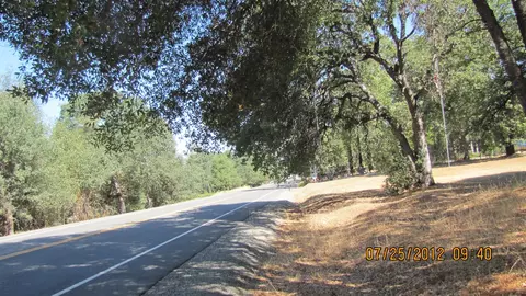 12079 Old Oregon Trl, Redding, CA 96003 photo 2