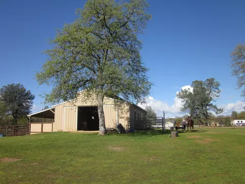 9951 Logan Rd, Redding, CA 96003 photo 29