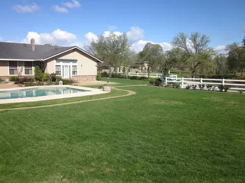 9951 Logan Rd, Redding, CA 96003 photo 27