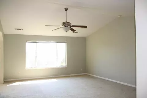 3645 Stokes Ct, Redding, CA 96001 photo 4