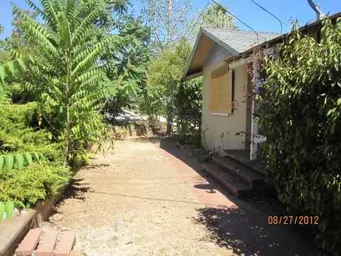 1911 West St, Redding, CA 96001 photo 9