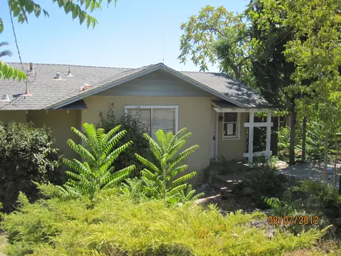 1911 West St, Redding, CA 96001 photo 1