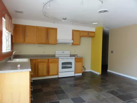 1669 Cessna Ct, Redding, CA 96001 photo 4