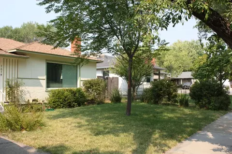 1614 Garden Ave, Redding, CA 96001 photo 2