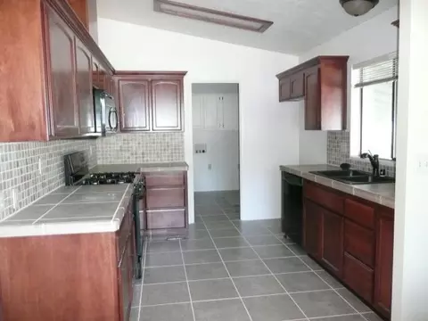 464 Firewood Dr, Redding, CA 96003 photo 2