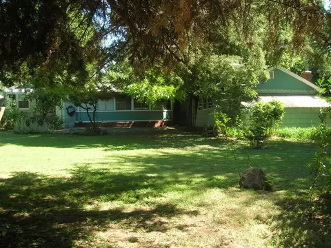 2920 Irene St, Redding, CA 96002 photo 3