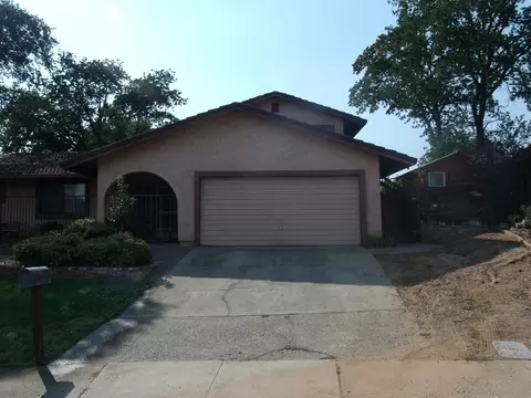 2560 Avola St, Redding, CA 96002 photo 1