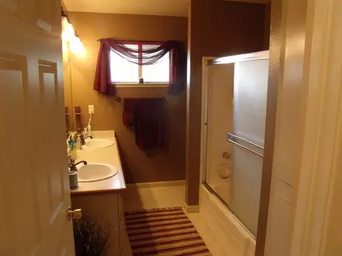 2560 Avola St, Redding, CA 96002 photo 8