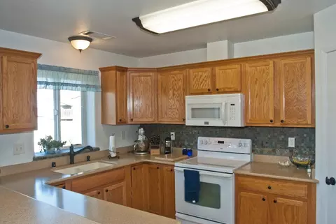 3374 Nathan Dr, Anderson, CA 96007 photo 5
