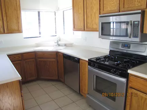 5784 Beaumont Dr, Redding, CA 96003 photo 2