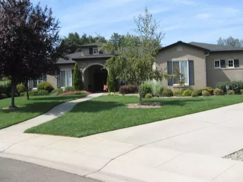 2726 Vermeer Pl, Redding, CA 96002 photo 11