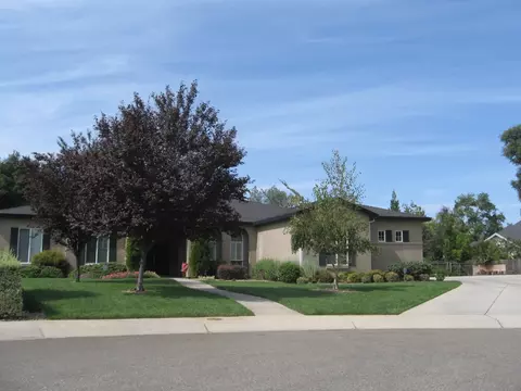 2726 Vermeer Pl, Redding, CA 96002 photo 8
